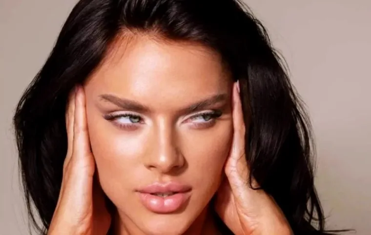 چشم گربه ای با بوتاکس